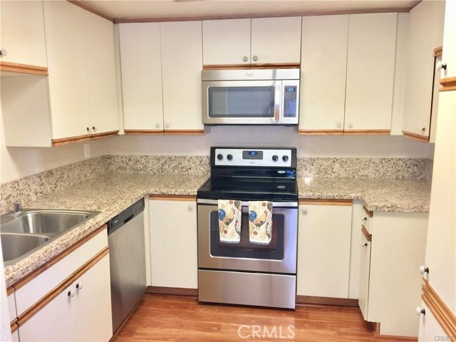 7 ELMBROOK, Aliso Viejo CA: https://media.crmls.org/medias/788256cd-9131-4e72-9471-32b887f5e349.jpg