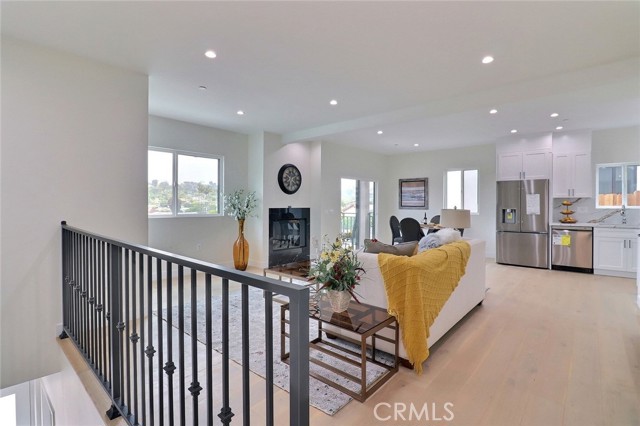 4850 Buchanan, Los Angeles CA: https://media.crmls.org/medias/78830f4d-c56f-4b74-bcf7-6738e872cccc.jpg