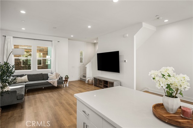 Detail Gallery Image 12 of 34 For 935 E Mason Ln #52,  Anaheim,  CA 92805 - 2 Beds | 2/1 Baths