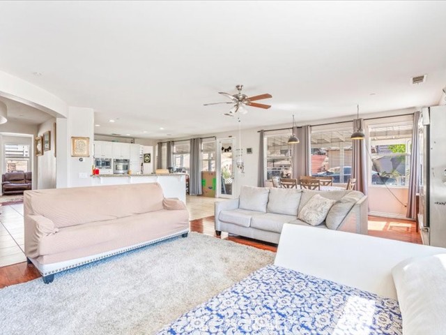 190 Cross Rail Lane, Norco CA: https://media.crmls.org/medias/78834a71-252e-4b26-acff-f75cdeb8cd97.jpg