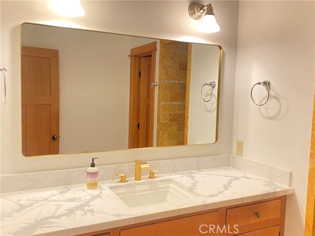 Detail Gallery Image 14 of 29 For 53300 Meadow Dr, Idyllwild,  CA 92549 - 3 Beds | 2/1 Baths