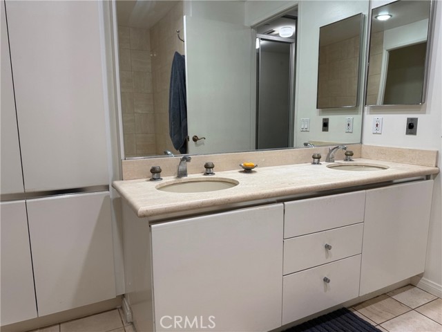 Detail Gallery Image 25 of 38 For 850 E Ocean Bld #B3,  Long Beach,  CA 90802 - 2 Beds | 2/1 Baths
