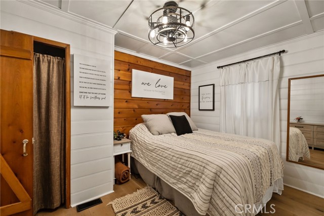 782 W Village, Crestline, CA 92325