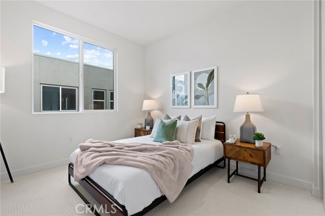 Image 23 of 29 For 585 Lyon Street