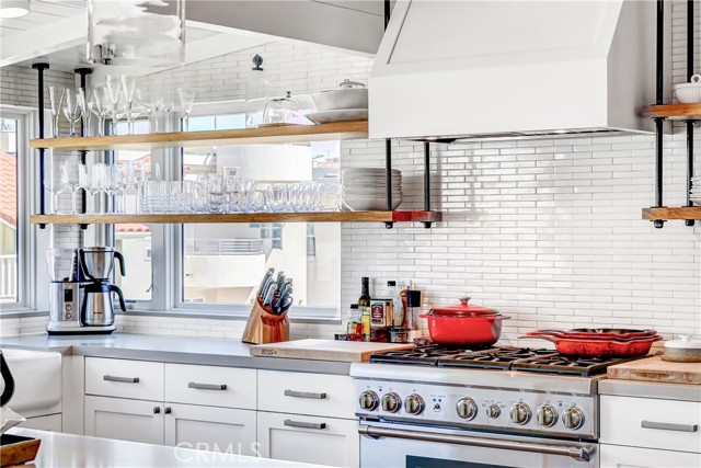 316 5th Street, Manhattan Beach CA: https://media.crmls.org/medias/7889f5d7-c66c-4679-bc1b-e54fe90b942e.jpg