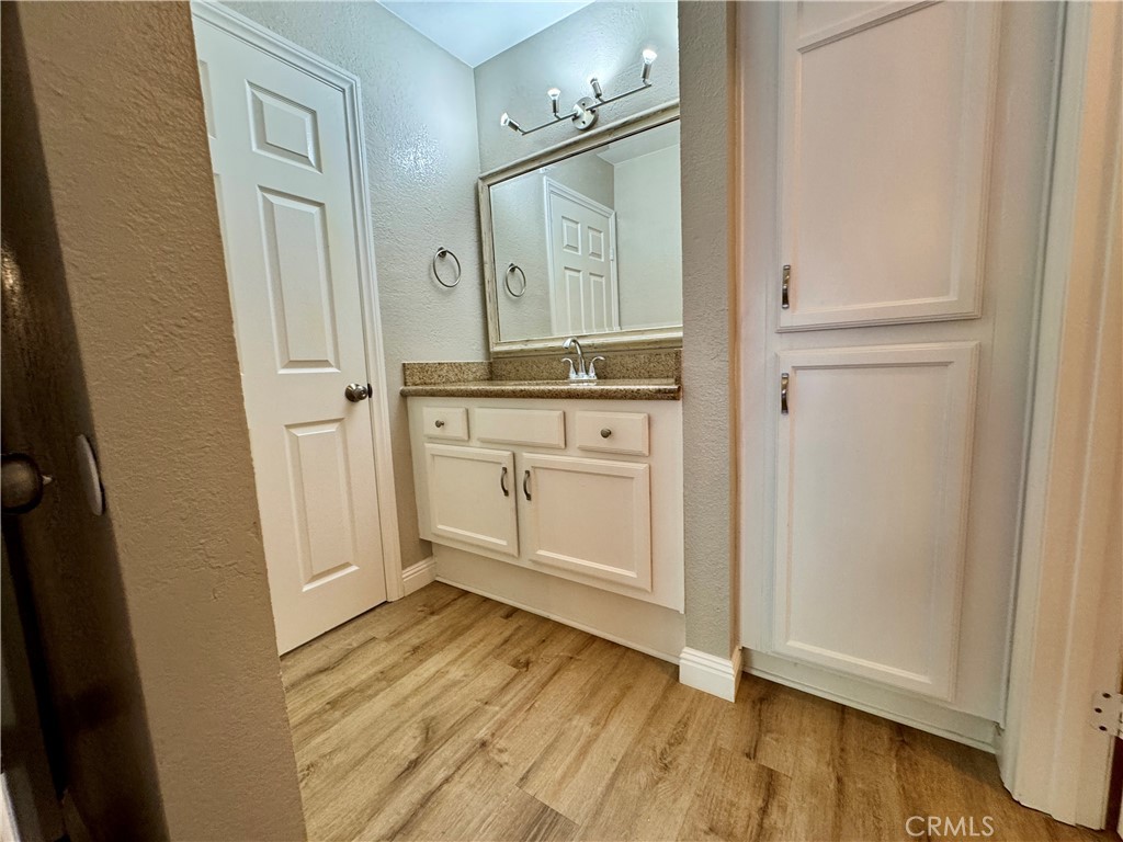 432 Edgehill - photo 18