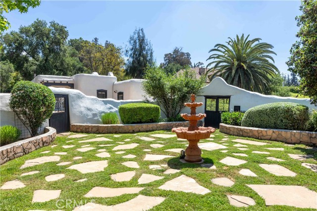 1615 Halsey Street, Redlands CA: https://media.crmls.org/medias/788adfd9-6b95-4774-93ce-061054dd7941.jpg