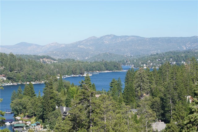 Detail Gallery Image 23 of 63 For 27502 North Bay Rd, Lake Arrowhead,  CA 92352 - 4 Beds | 2/1 Baths