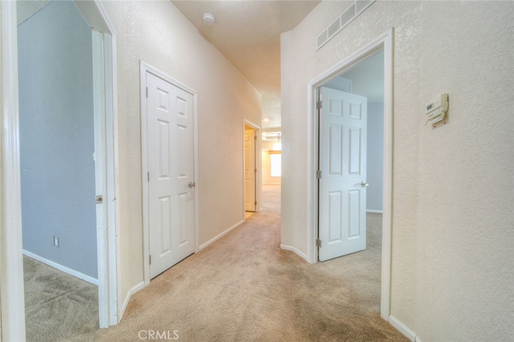 https://media.crmls.org/medias/788c4524-9f5f-4a0b-8e22-c008488d34c6.jpg?preset=X-Large