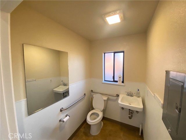 6141 Center Street, Paradise, California 95969, ,Commercial Sale,For Sale,6141 Center Street,CRSN24202301