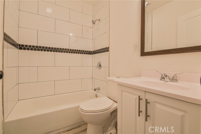Detail Gallery Image 21 of 41 For 946 E 104th, Los Angeles,  CA 90002 - 3 Beds | 2 Baths