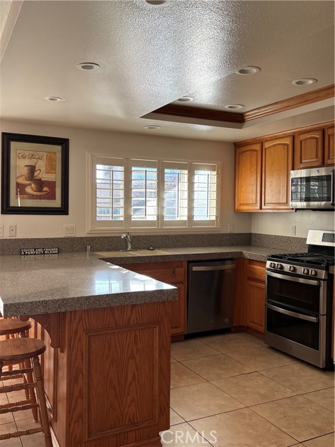 Detail Gallery Image 7 of 35 For 12997 Falcon Pl, Chino,  CA 91710 - 4 Beds | 2/1 Baths