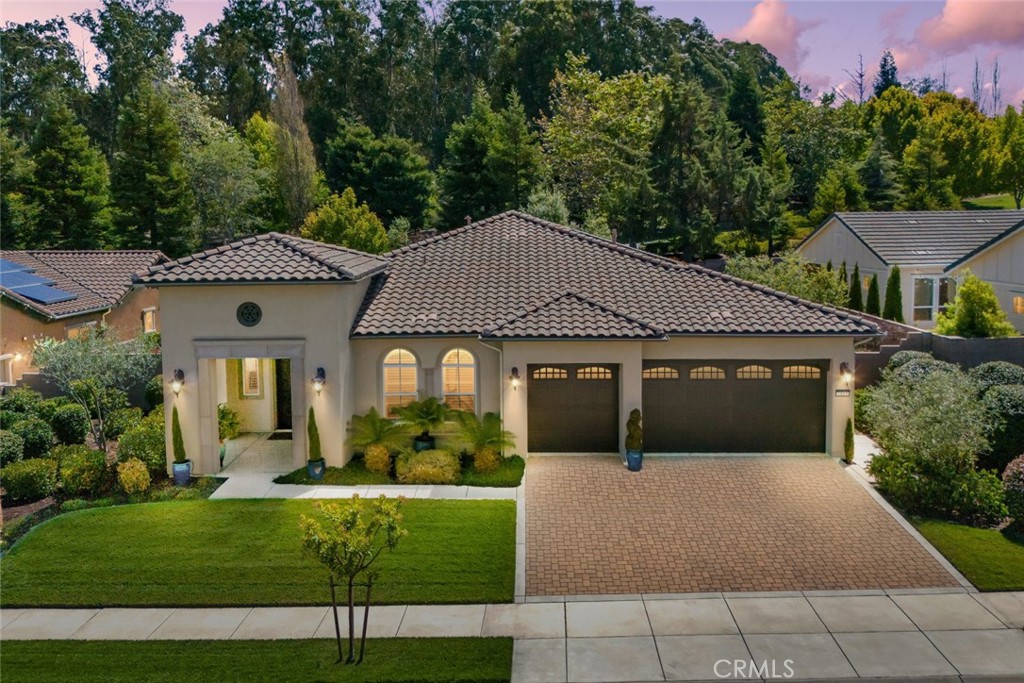1685 Louise Lane