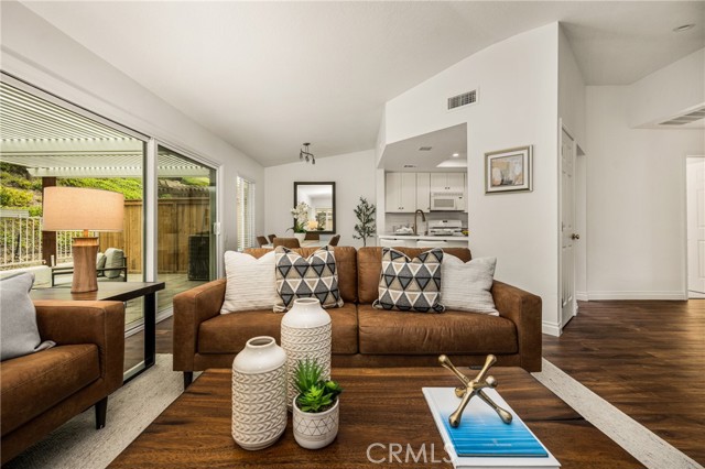 Image 13 of 63 For 28871 Oakview