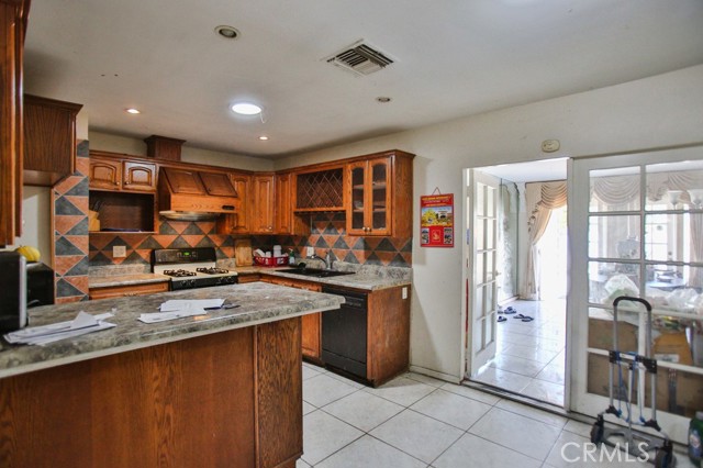 Detail Gallery Image 17 of 31 For 12501 Trask Ave, Garden Grove,  CA 92843 - 5 Beds | 3 Baths