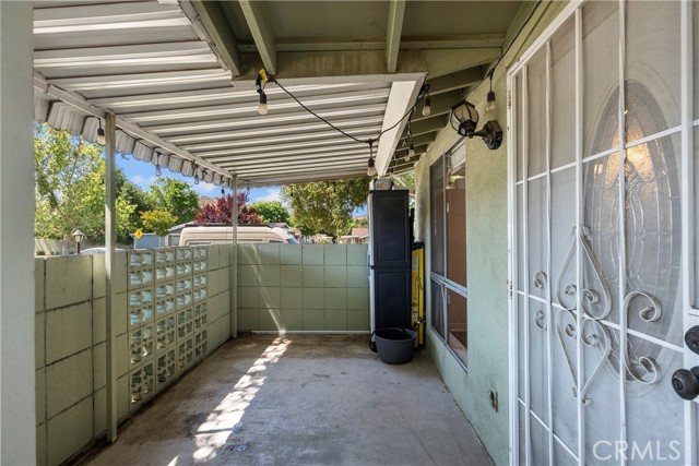 Detail Gallery Image 31 of 39 For 19226 Avenue of the Oaks a,  Newhall,  CA 91321 - 2 Beds | 1 Baths