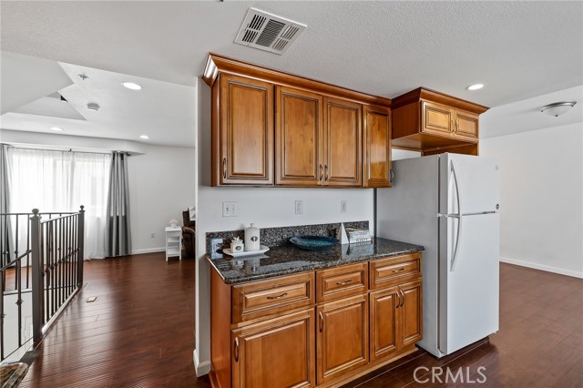 Detail Gallery Image 14 of 45 For 1613 W 224 St #3,  Torrance,  CA 90501 - 3 Beds | 2/1 Baths