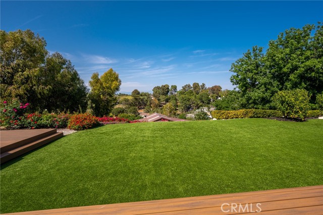 62 Strawberry Lane, Rolling Hills Estates, California 90274, 3 Bedrooms Bedrooms, ,2 BathroomsBathrooms,Residential,Sold,Strawberry Lane,SB22081862