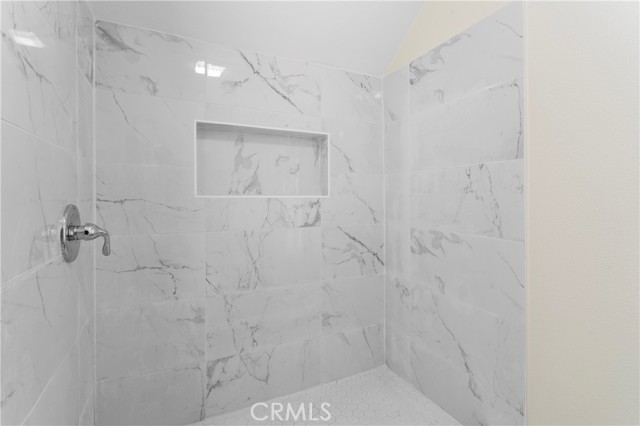 Detail Gallery Image 18 of 48 For 22849 Juniper, Crestline,  CA 92325 - 4 Beds | 3 Baths