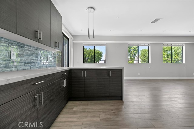 Detail Gallery Image 21 of 37 For 14438 Tiara St, Sherman Oaks,  CA 91401 - 3 Beds | 2/1 Baths
