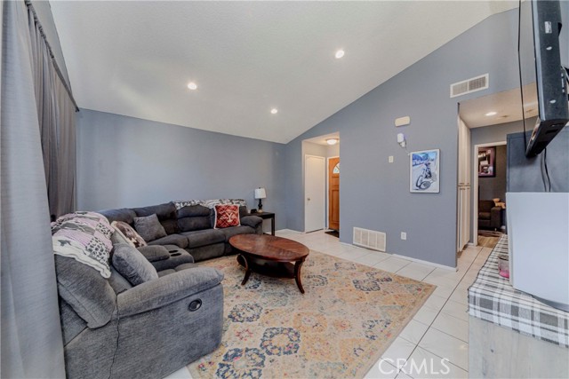 24416 Filaree Avenue, Moreno Valley CA: https://media.crmls.org/medias/78945dc1-f89f-49f2-9c2f-2a2613299073.jpg