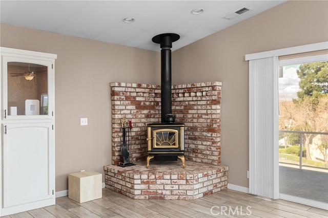 Detail Gallery Image 14 of 64 For 5370 Royal Oaks Dr, Oroville,  CA 95966 - 3 Beds | 2/1 Baths