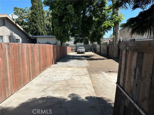 MLS# DW23126254