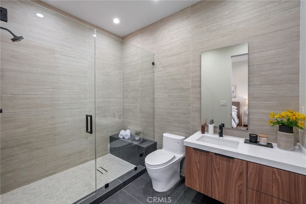 78953885 F674 48C5 A69F Ceb1638B8F4C 17040 Mooncrest Drive, Encino, Ca 91436 &Lt;Span Style='BackgroundColor:transparent;Padding:0Px;'&Gt; &Lt;Small&Gt; &Lt;I&Gt; &Lt;/I&Gt; &Lt;/Small&Gt;&Lt;/Span&Gt;