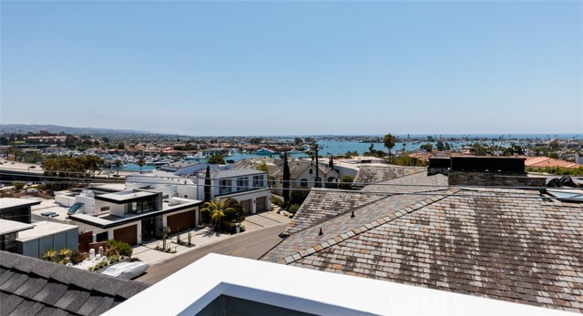 Detail Gallery Image 59 of 69 For 125 Kings Pl, Newport Beach,  CA 92663 - 5 Beds | 6/1 Baths