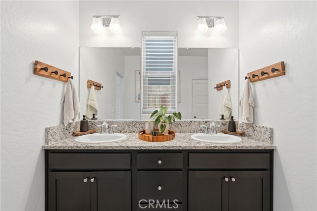 Detail Gallery Image 40 of 52 For 2587 W Heather, Hanford,  CA 93230 - 3 Beds | 2 Baths