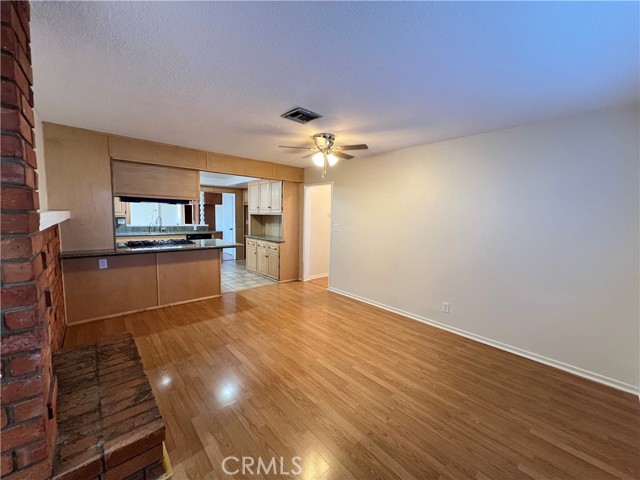 Detail Gallery Image 7 of 38 For 616 S Archer St, Anaheim,  CA 92804 - 5 Beds | 5/1 Baths