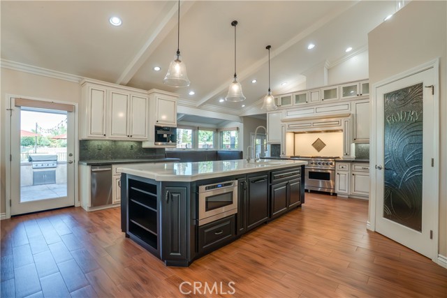 5660 Via San Jacinto, Riverside CA: https://media.crmls.org/medias/78983ad7-0208-4594-a363-387ad13d8058.jpg
