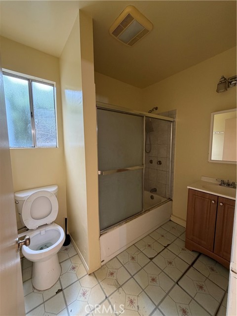 8360 Katherine Ave, Los Angeles, CA 91402 photo 20