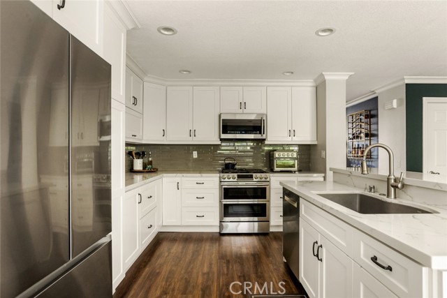 Detail Gallery Image 12 of 37 For 26581 Domingo Dr, Mission Viejo,  CA 92692 - 4 Beds | 3 Baths