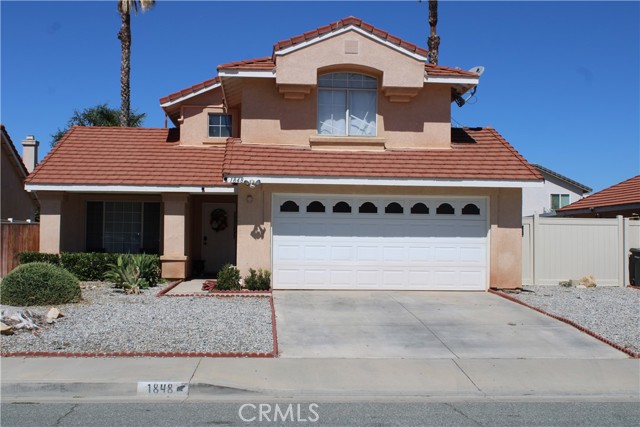 Detail Gallery Image 1 of 27 For 1848 Cascadian Way, San Jacinto,  CA 92583 - 3 Beds | 2/1 Baths