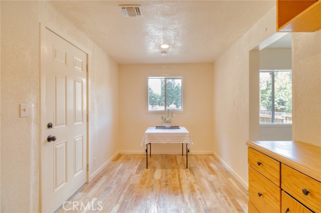 Detail Gallery Image 13 of 51 For 1131 Apple, Wrightwood,  CA 92397 - 2 Beds | 1 Baths