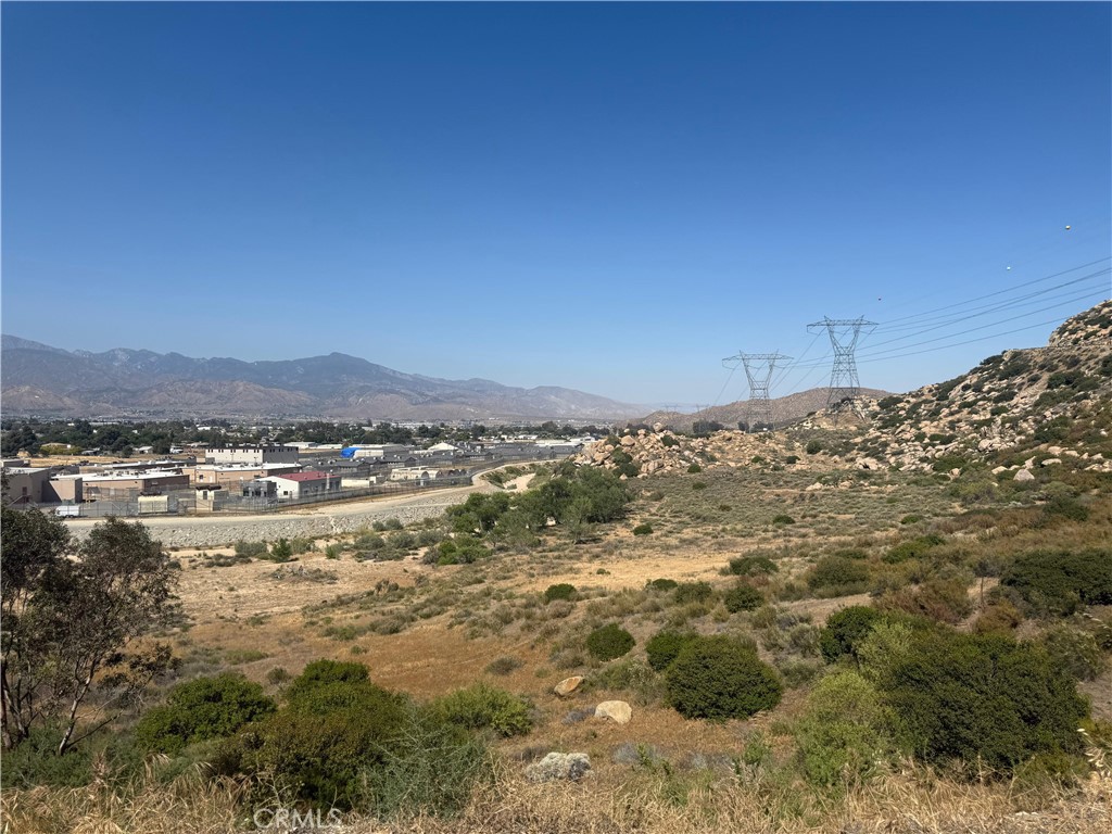 MLS #OC25130916 image #28