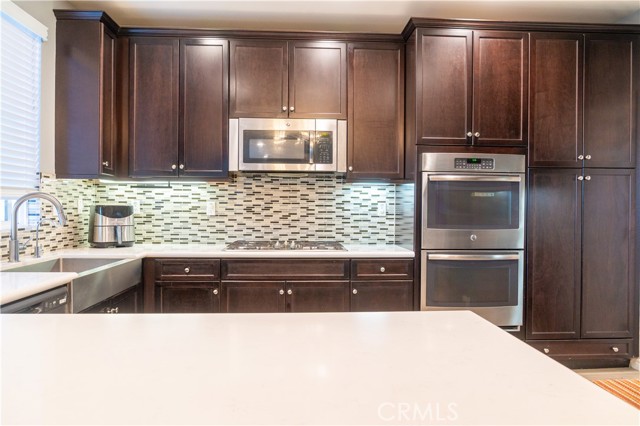 28428 Wild Rose Lane, Highland CA: https://media.crmls.org/medias/789a9ec8-0dce-409d-b581-870bd71e52b4.jpg