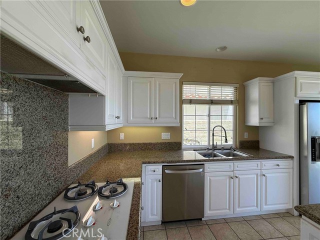 Detail Gallery Image 15 of 68 For 12 Calle Frutas, San Clemente,  CA 92673 - 4 Beds | 3 Baths