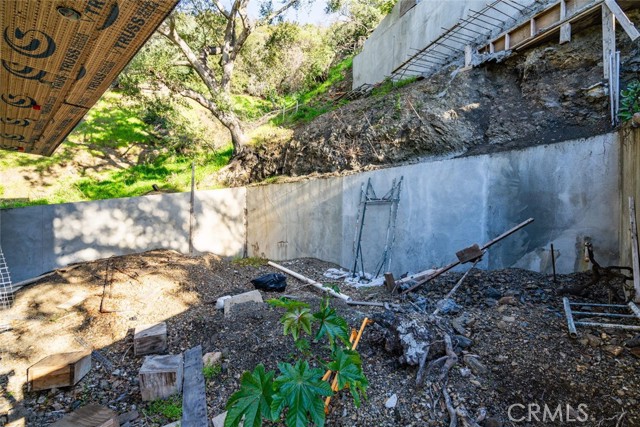 Detail Gallery Image 3 of 10 For 9810 W Portola Dr, Beverly Hills,  CA 90210 - 5 Beds | 5/1 Baths