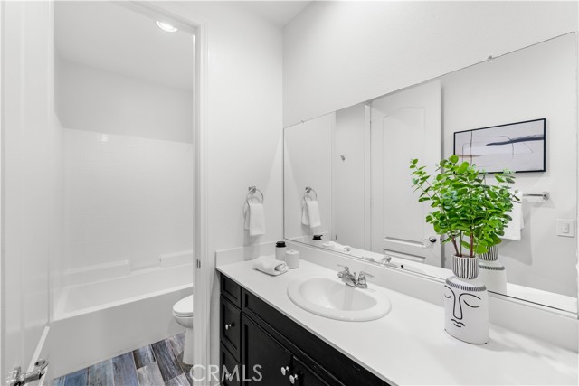 7659 Prairie Drive, Riverside CA: https://media.crmls.org/medias/789c0df5-3b44-4ae3-b3cb-17261576700c.jpg