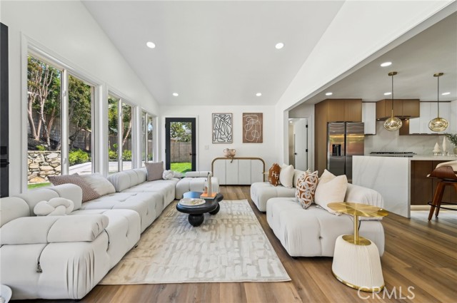 Detail Gallery Image 17 of 70 For 4816 Saint Andrews Ave, Buena Park,  CA 90621 - 4 Beds | 3 Baths