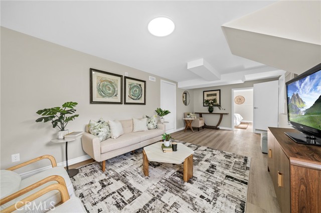 Detail Gallery Image 23 of 47 For 922 E Edgecomb, Covina,  CA 91724 - 5 Beds | 2 Baths