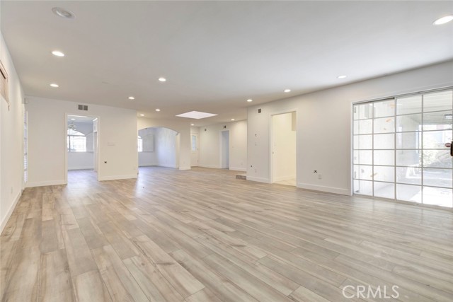 Detail Gallery Image 12 of 36 For 20264 Lassen St, Chatsworth,  CA 91311 - 3 Beds | 3 Baths