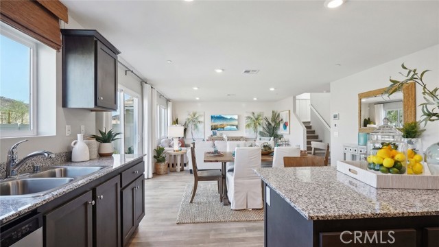 Detail Gallery Image 9 of 22 For 31107 London Plane Dr, Winchester,  CA 92596 - 4 Beds | 3 Baths