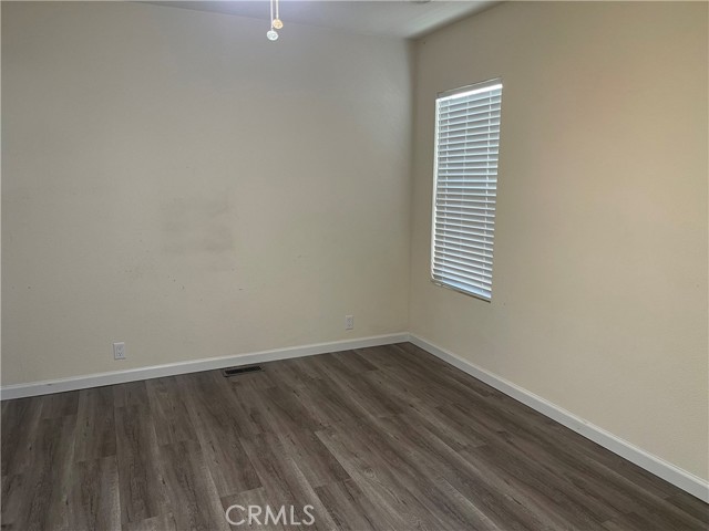 Detail Gallery Image 6 of 6 For 11733 166th, Norwalk,  CA 90650 - 2 Beds | 2 Baths