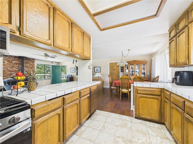 40170 Hillsborough Loop, Oakhurst CA: https://media.crmls.org/medias/789f3568-2a20-489b-bba4-54437c476a2b.jpg