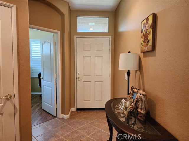 9153 Wooded Hill, Corona CA: https://media.crmls.org/medias/78a0126f-f5e8-4f12-9fc2-f542f78f3586.jpg
