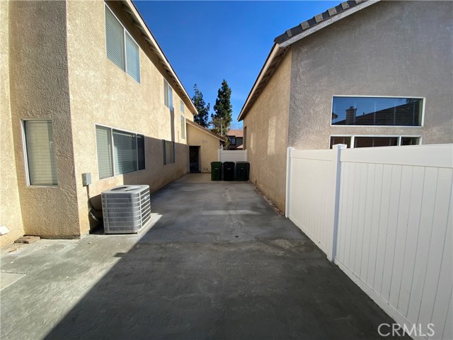 Detail Gallery Image 44 of 45 For 934 Primrose Ln, Corona,  CA 92878 - 4 Beds | 2/1 Baths