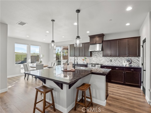 Detail Gallery Image 12 of 52 For 4483 Crown Bluffs Dr, Madera,  CA 93636 - 4 Beds | 3 Baths